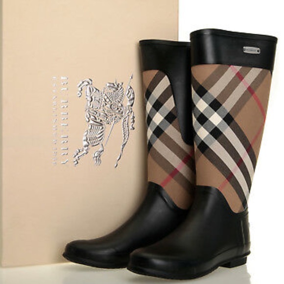 Burberry Rain Boots - Picture 5 of 5